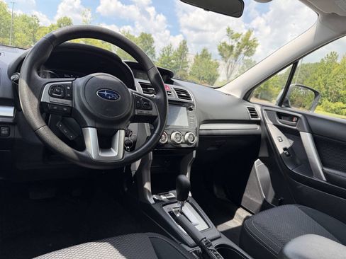 Used 2018 Subaru Forester 2.5i Premium AWD/4WD image 22