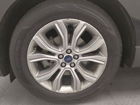 Used 2019 Ford Edge Titanium w/ Equipment Group 301A FWD image 31
