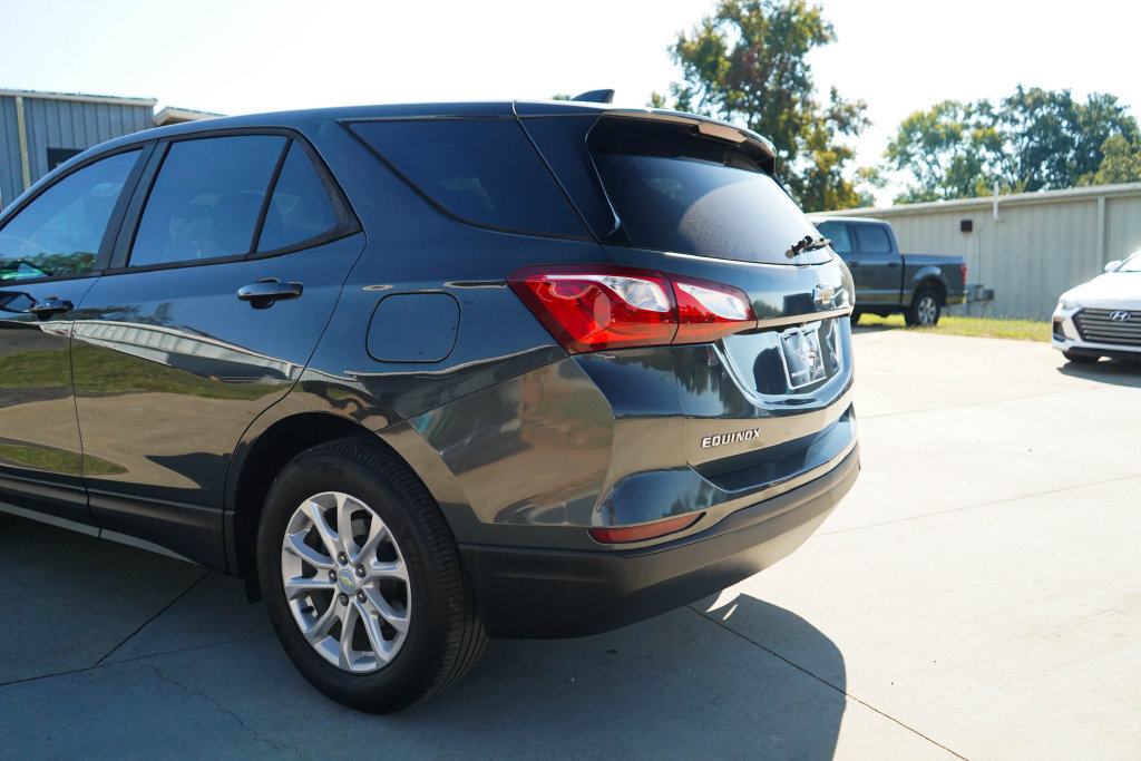 Used 2020 Chevrolet Equinox LS w/ LS Convenience Package FWD image 20