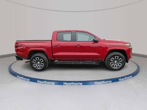 Used 2023 Chevrolet Colorado Z71 w/ Z71 Convenience Package 2 image 7