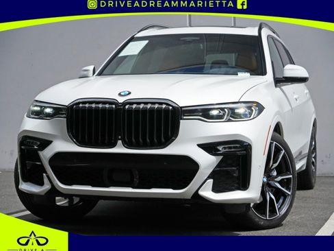 Used 2022 BMW X7 xDrive40i w/ M Sport Package AWD/4WD image 1