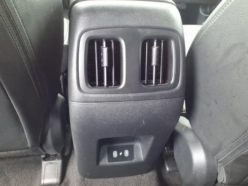 Used 2025 Hyundai Santa Cruz SEL FWD image 16