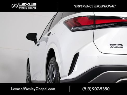 Used 2024 Lexus RX 350 Premium Plus w/ Convenience Package FWD image 9