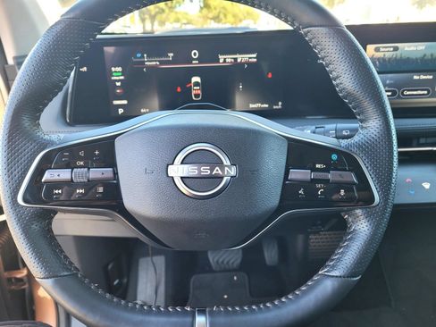 Used 2023 Nissan Ariya FWD image 33