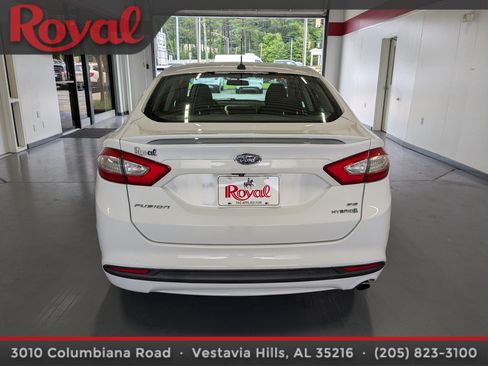 Used 2013 Ford Fusion SE FWD image 3