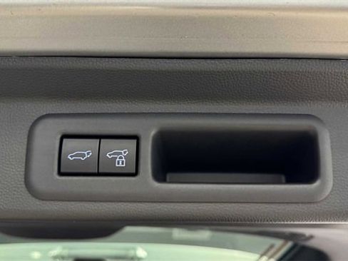 Used 2024 Toyota Sequoia Limited image 39