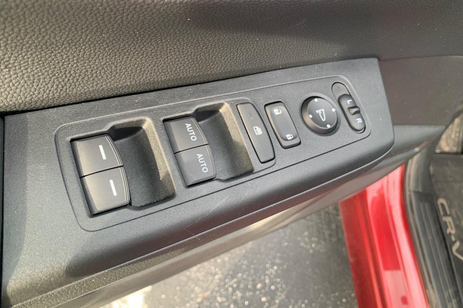 Certified 2025 Honda CR-V Sport image 14