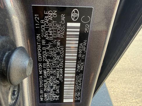 Used 2022 Toyota Prius LE FWD image 31