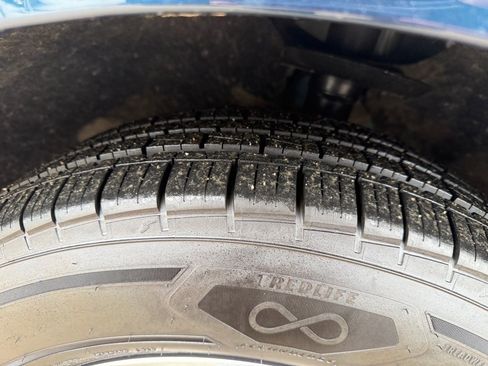 Used 2023 Chrysler Pacifica Limited image 34