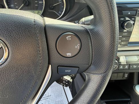 Used 2014 Toyota Corolla LE FWD image 14