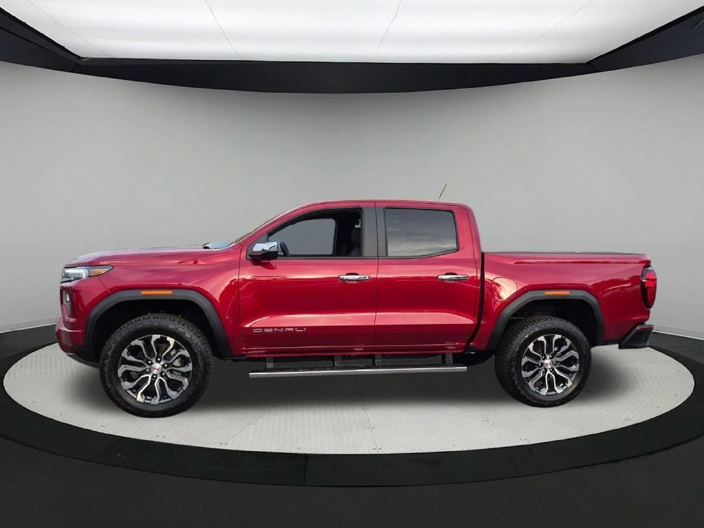 New 2026 GMC Canyon Denali AWD/4WD image 2