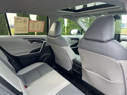 Certified 2022 Toyota RAV4 XLE Premium image 38