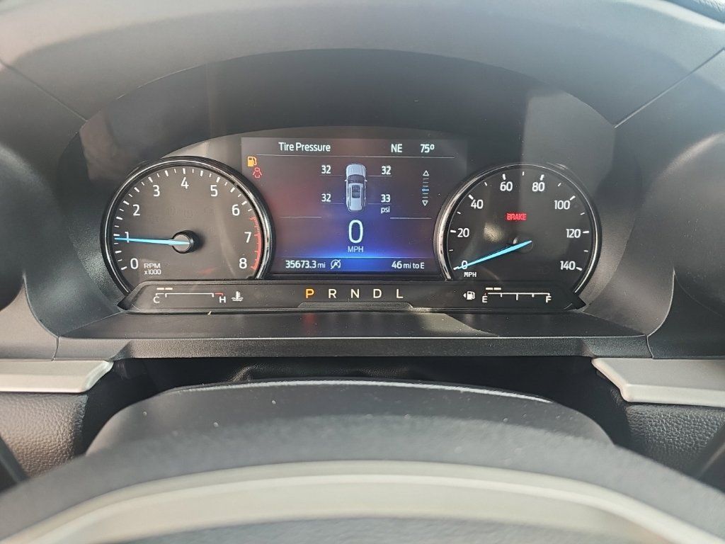 Used 2023 Ford Explorer XLT w/ Equipment Group 202A AWD/4WD image 15