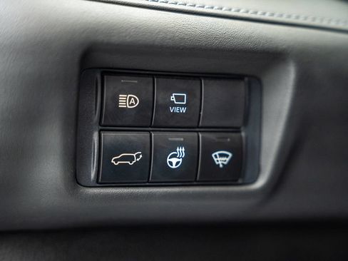 Used 2021 Toyota Highlander Limited AWD/4WD image 46