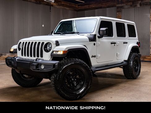 Used 2020 Jeep Wrangler Unlimited Sahara image 4