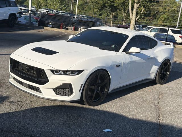 Used 2024 Ford Mustang GT Premium RWD image 3