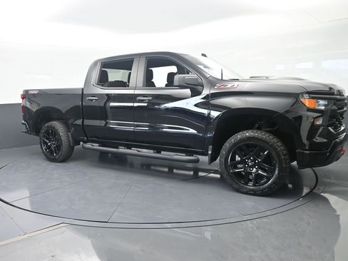 Used 2024 Chevrolet Silverado 1500 Custom Trail Boss AWD/4WD image 8