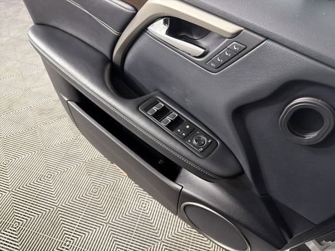 Used 2017 Lexus RX 350 AWD w/ Premium Package image 9