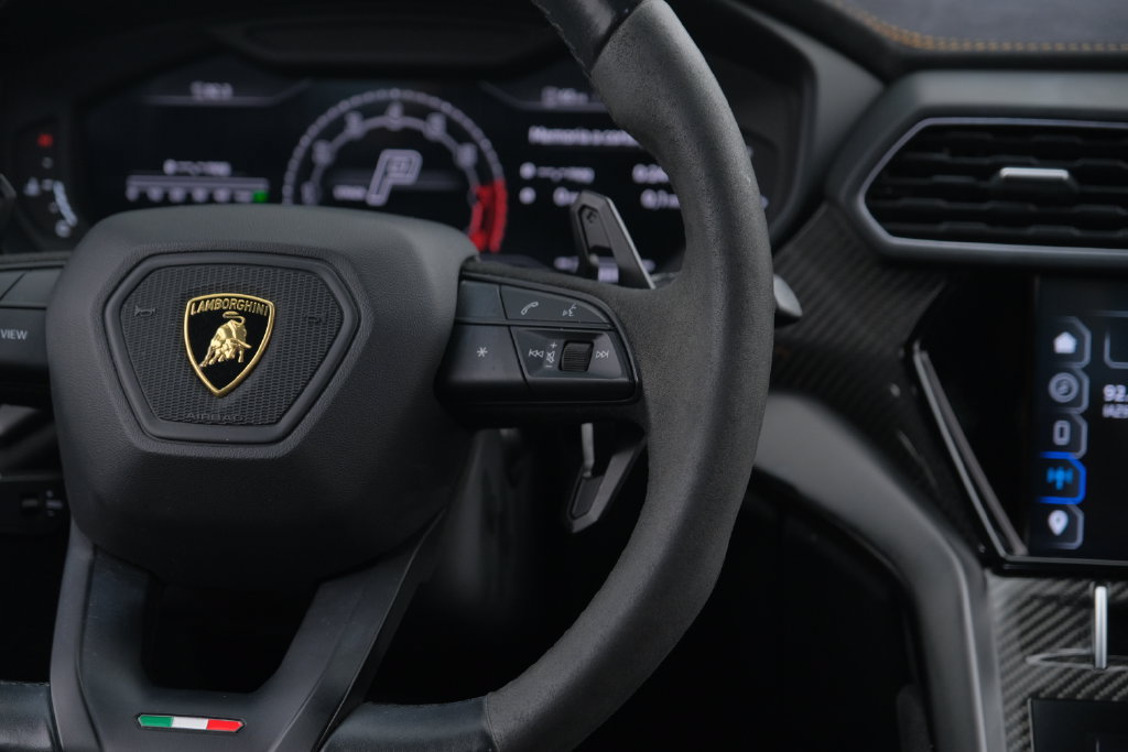 Used 2023 Lamborghini Urus Performante AWD/4WD image 53