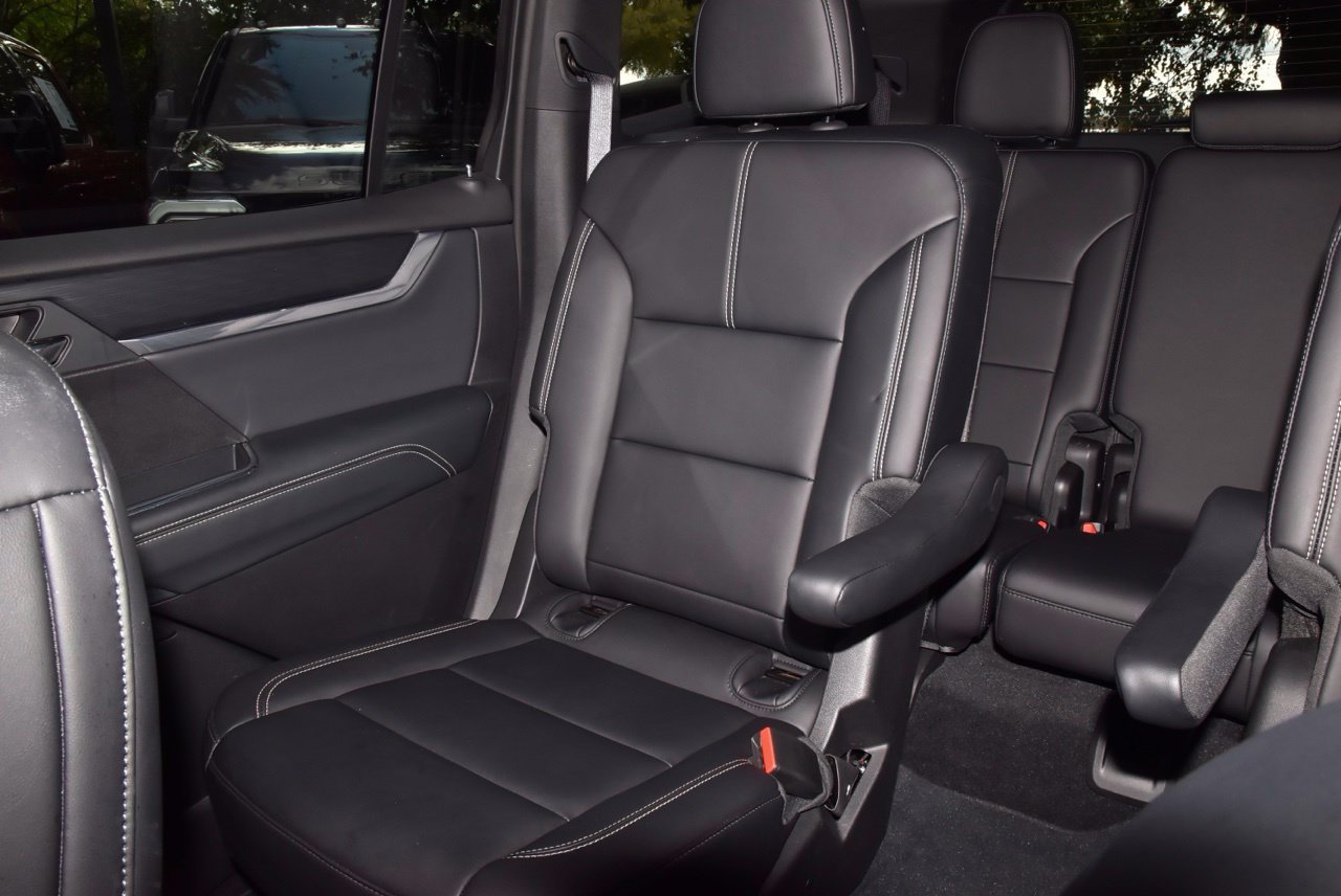 Used 2026 GMC Acadia Elevation w/ Elevation Premium Package FWD image 20