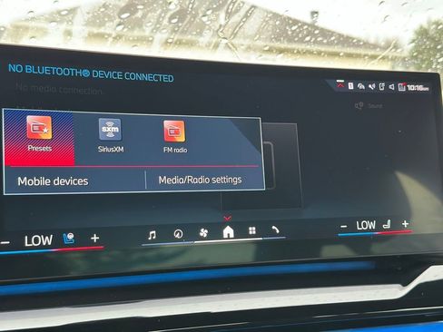 Used 2024 BMW i5 M60 w/ Premium Package image 33