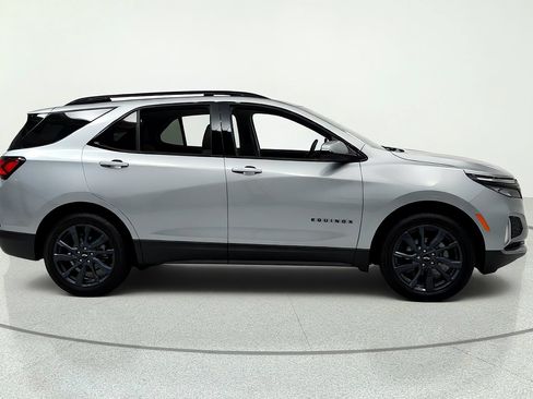 Used 2024 Chevrolet Equinox RS FWD image 6
