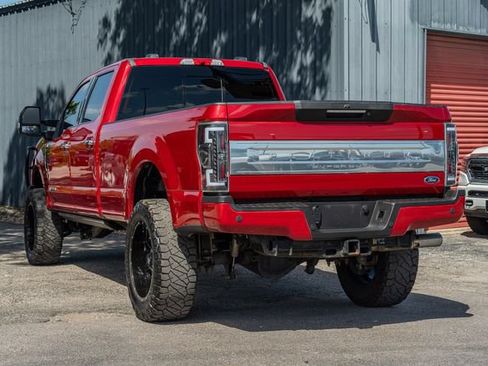 Used 2022 Ford F350 Platinum AWD/4WD image 4