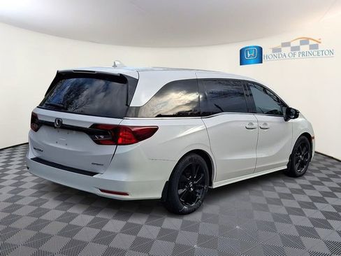 Certified 2023 Honda Odyssey Sport image 6