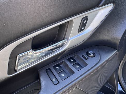 Used 2013 GMC Terrain SLE FWD image 11