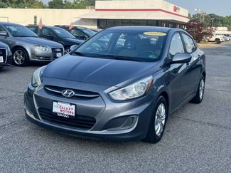 Used 2017 Hyundai Accent SE image 1