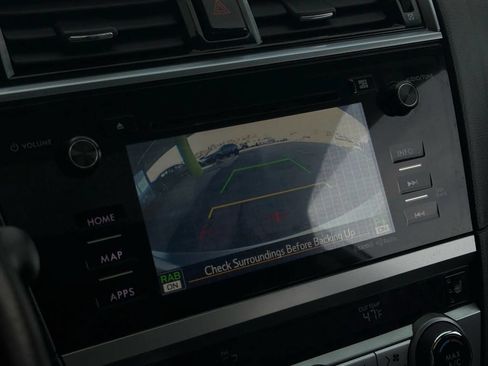 Used 2017 Subaru Legacy 2.5i Sport image 28