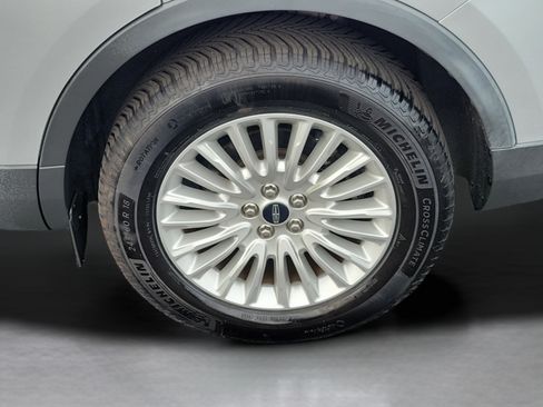 Used 2019 Lincoln Nautilus Premier AWD/4WD image 31