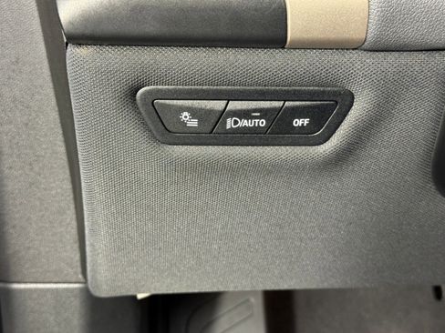 Used 2022 BMW iX xDrive50 w/ Premium Package image 18