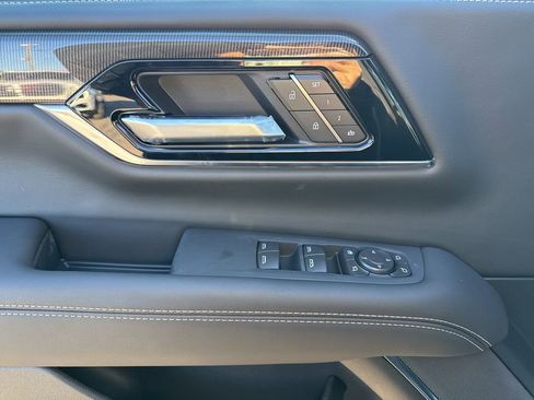 New 2026 GMC Yukon XL Elevation image 13