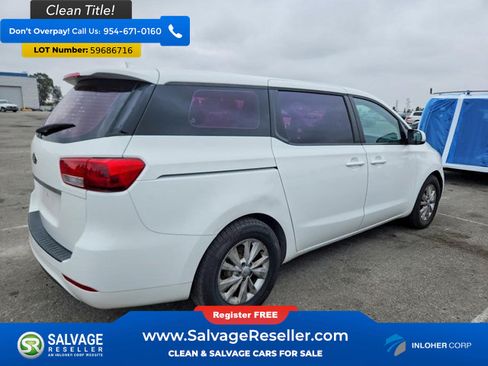 Used 2016 Kia Sedona L FWD image 4