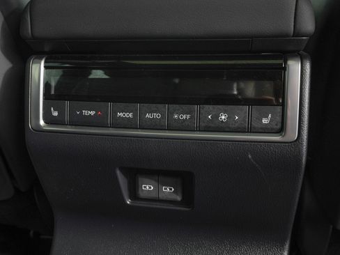 Used 2025 Lexus GX 550 550 Luxury+ w/ Accessory Package (Z1) image 12