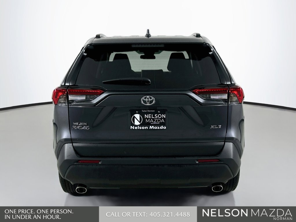 Used 2025 Toyota RAV4 XLE FWD image 7