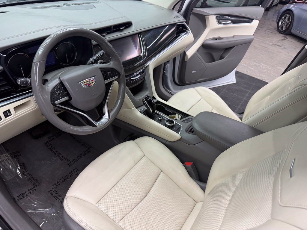 Used 2020 Cadillac XT6 Premium Luxury FWD image 32