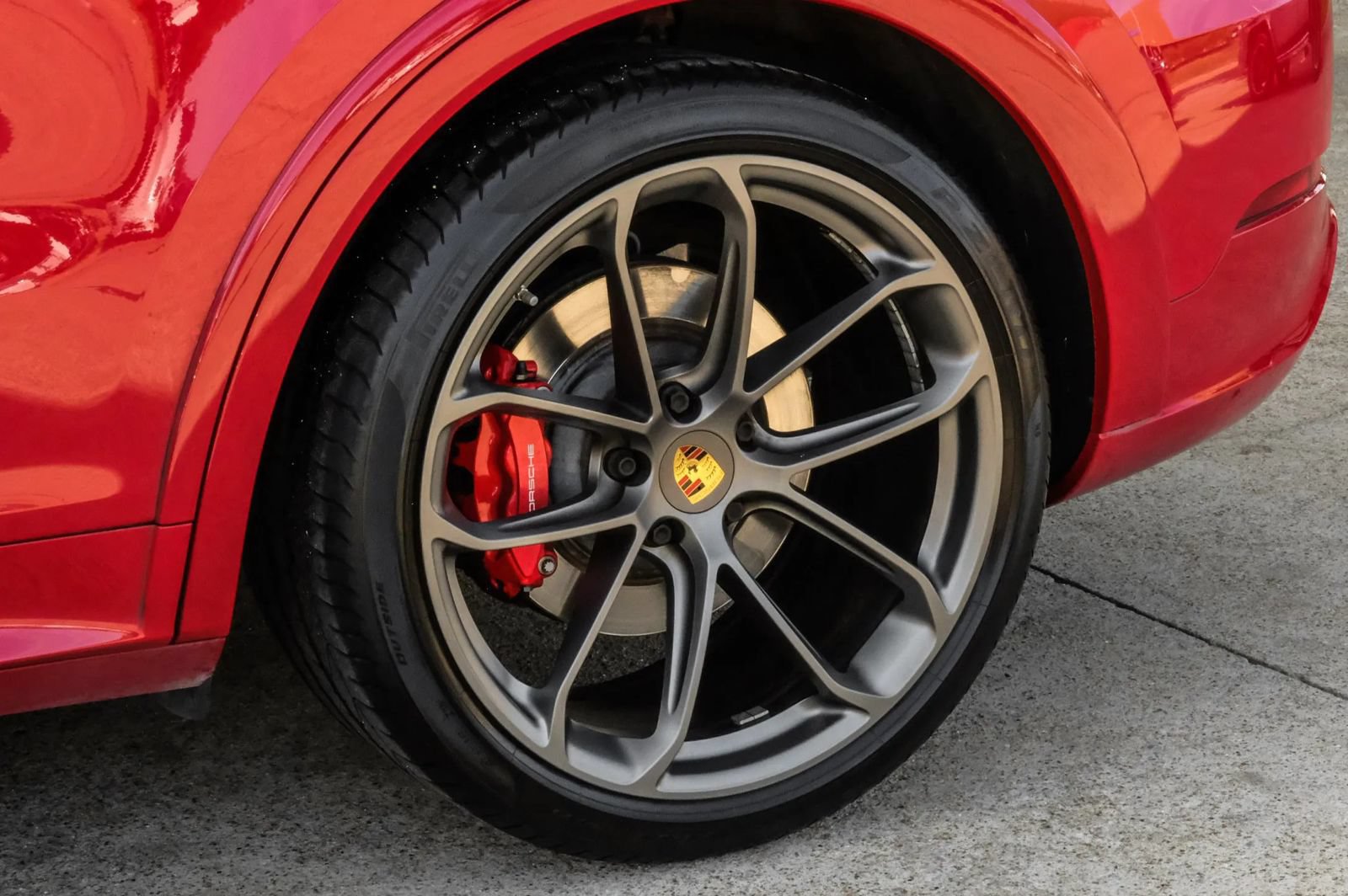 Used 2022 Porsche Cayenne GTS AWD/4WD image 60