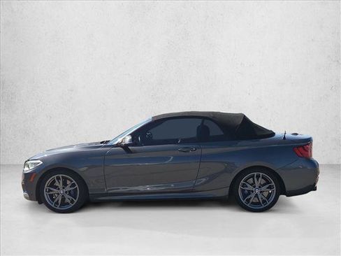 Used 2015 BMW M235i Convertible RWD image 9