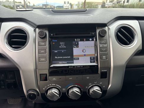 Used 2017 Toyota Tundra SR5 image 32