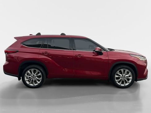 Used 2023 Toyota Highlander Limited AWD/4WD image 6