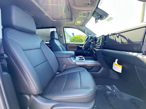 New 2025 Chevrolet Silverado 2500 LTZ w/ LTZ Premium Package image 30