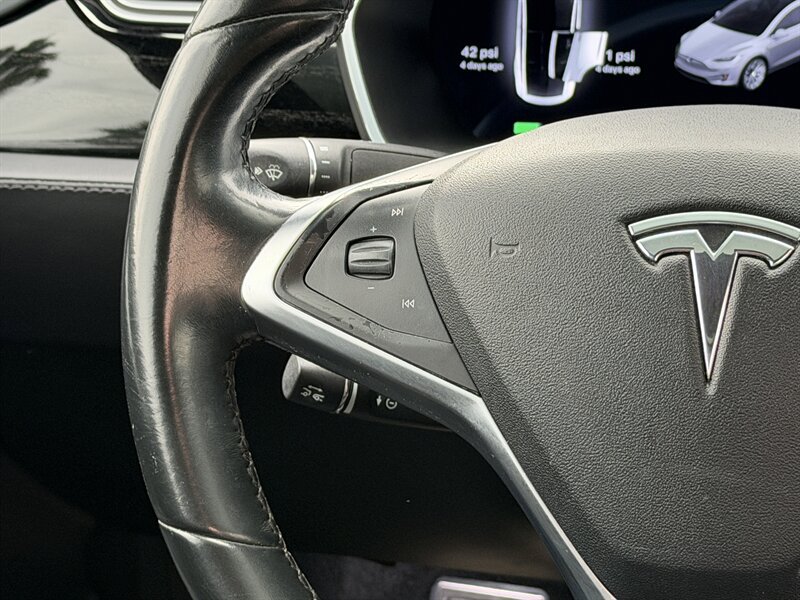 Used 2016 Tesla Model X 90D AWD/4WD image 18