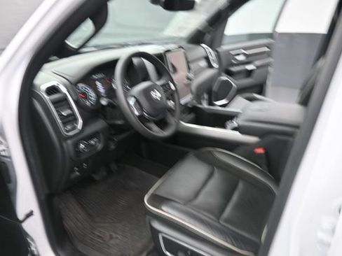 Used 2025 RAM 1500 Laramie w/ Sport Appearance Package AWD/4WD image 15