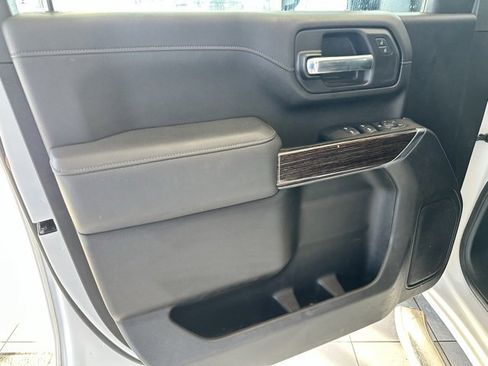 Used 2022 GMC Sierra 2500 SLE w/ Snow Plow Prep/Camper Package image 9