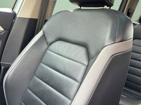 Used 2022 Volkswagen Atlas SEL Premium image 47