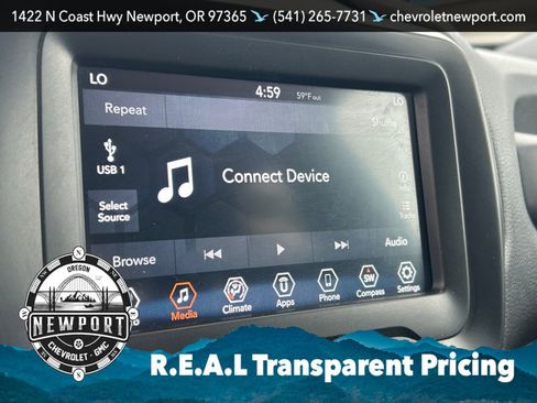 Used 2018 Jeep Renegade Latitude FWD image 19