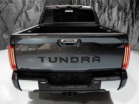 Used 2025 Toyota Tundra Limited image 22