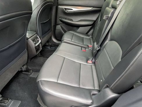 Used 2022 INFINITI QX50 Luxe w/ Appearance Package AWD/4WD image 20